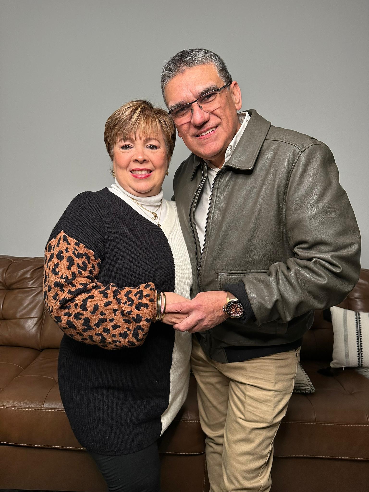 Pastores Principales Douglas Eliu y Ana María de Siso